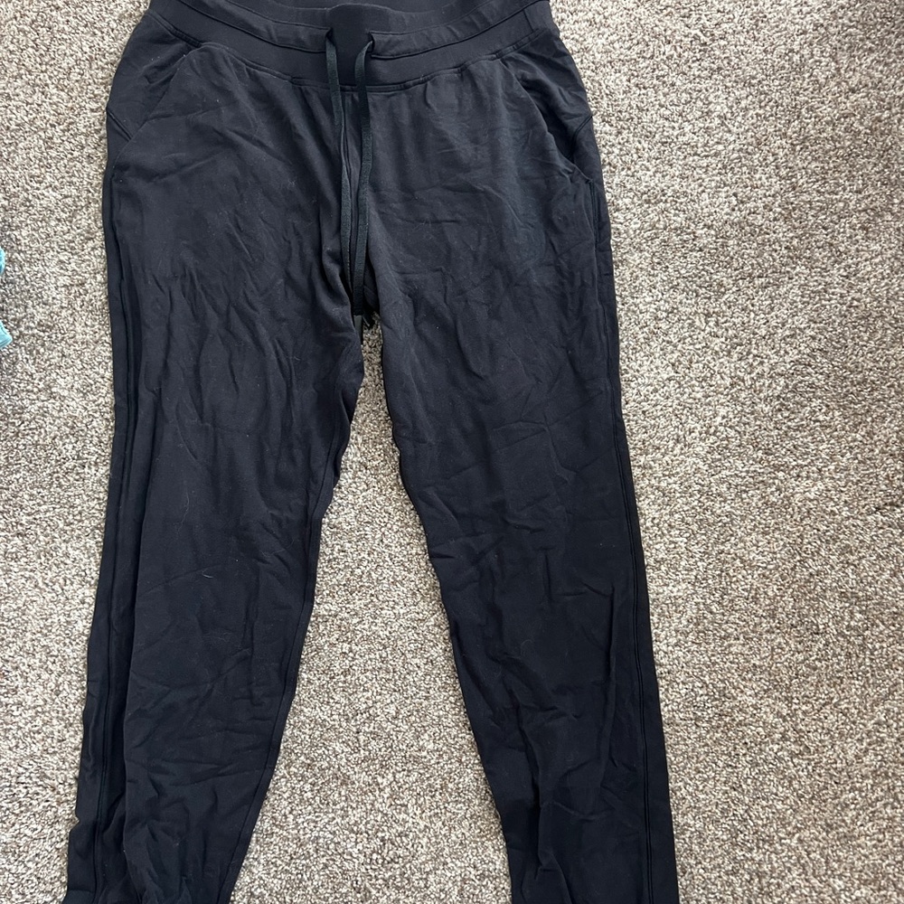 Lulu joggers
